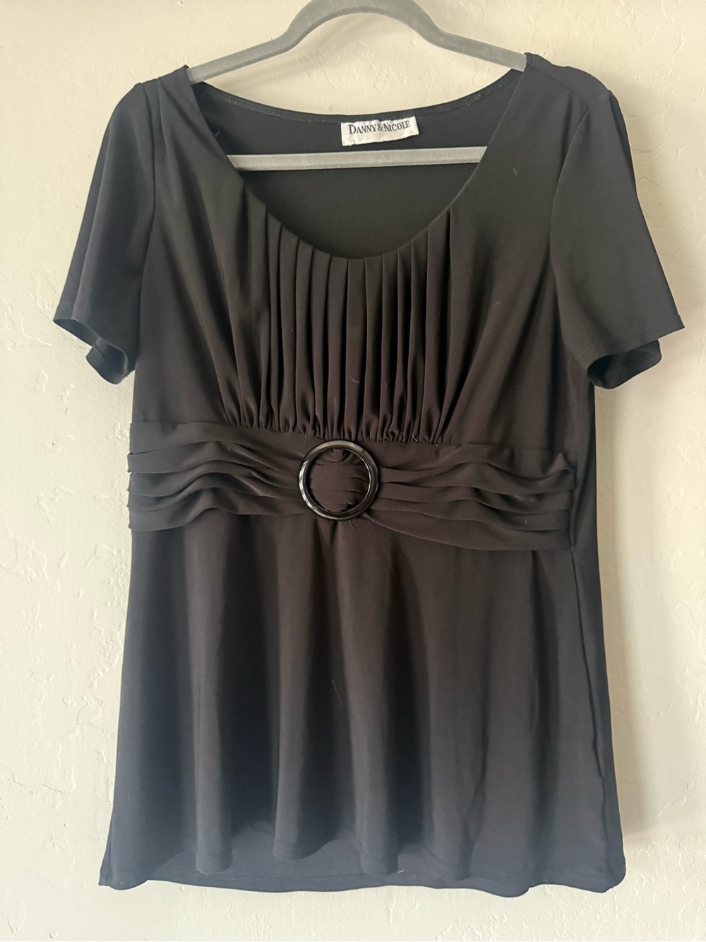 Danny & Nicole Black Pleated Accent Blouse – Size 12